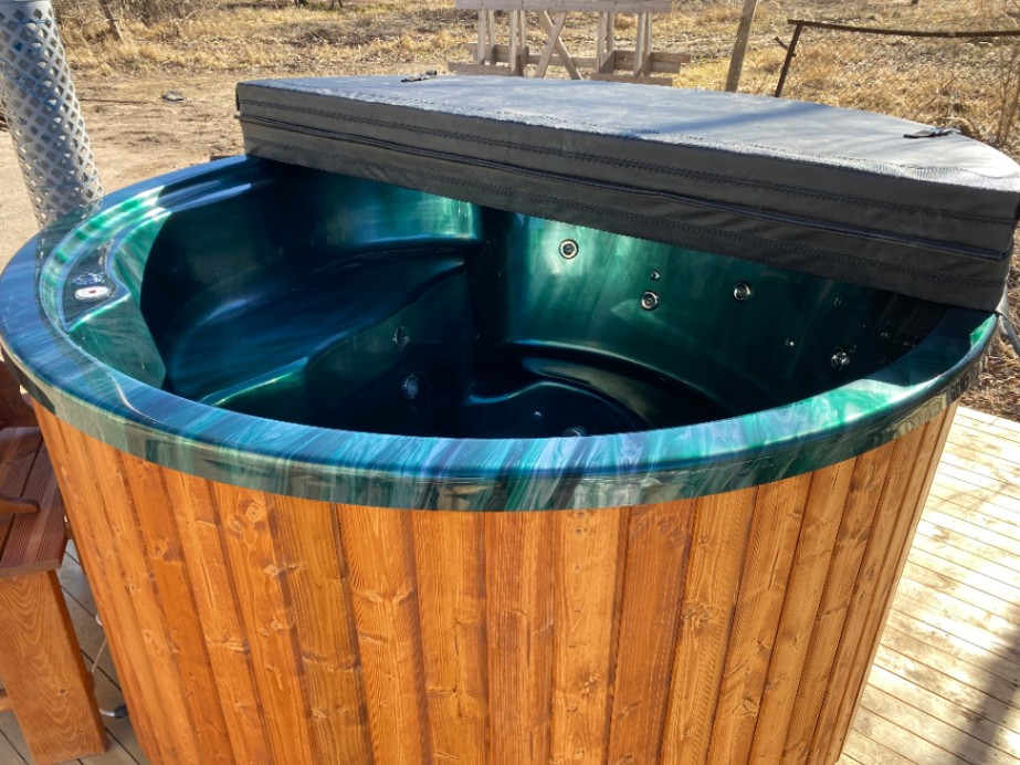 Acrylic shell hot tub classic IN - OSLO