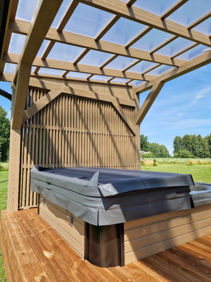 Terrace with hot tubs