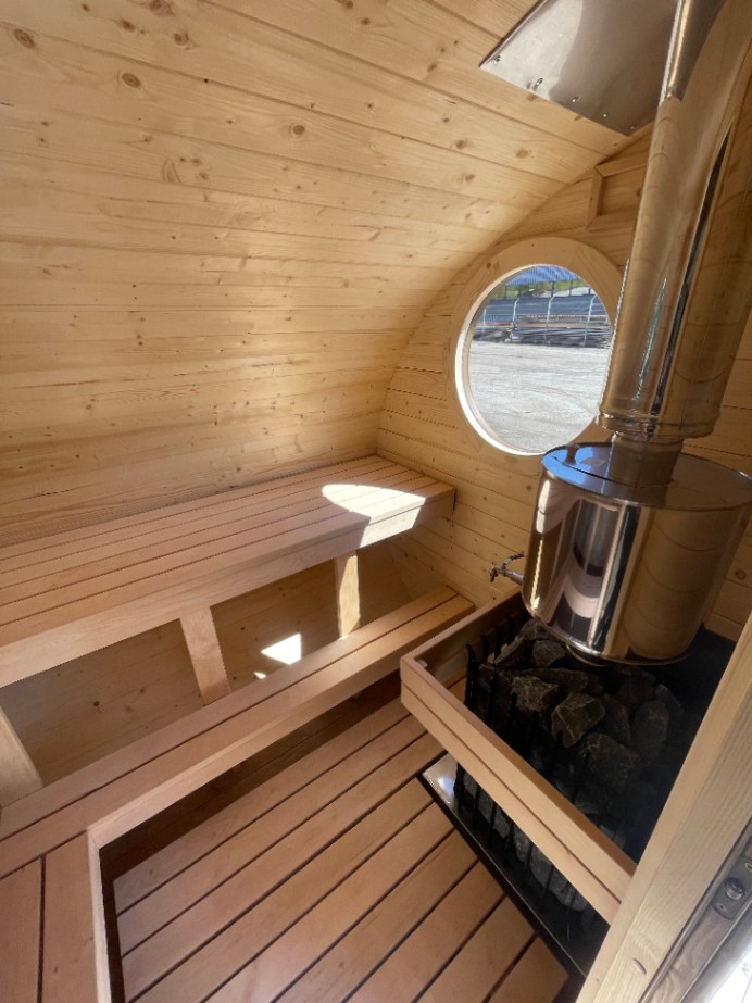 Sauna with hot tub - Hobbit house