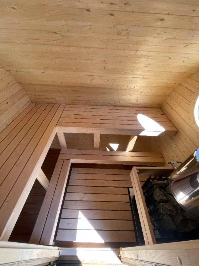 Sauna with hot tub - Hobbit house