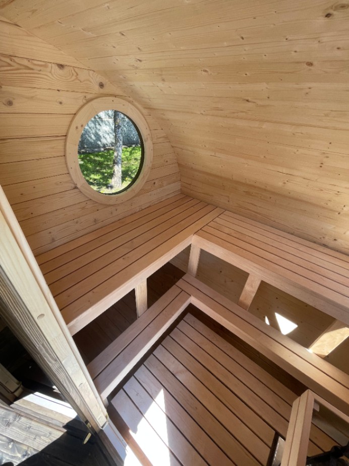 Sauna with hot tub - Hobbit house