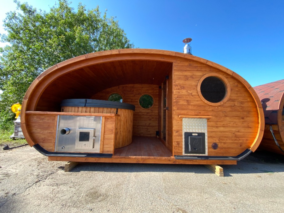 Sauna with hot tub - Hobbit house