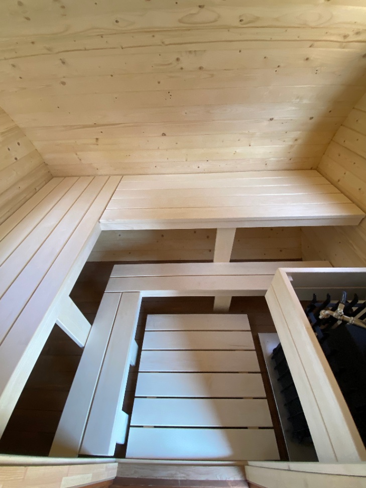 Sauna with hot tub - Hobbit house