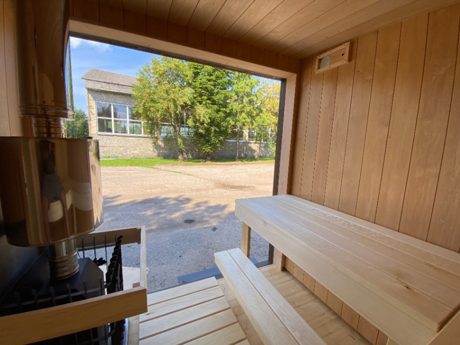 Insulated sauna house