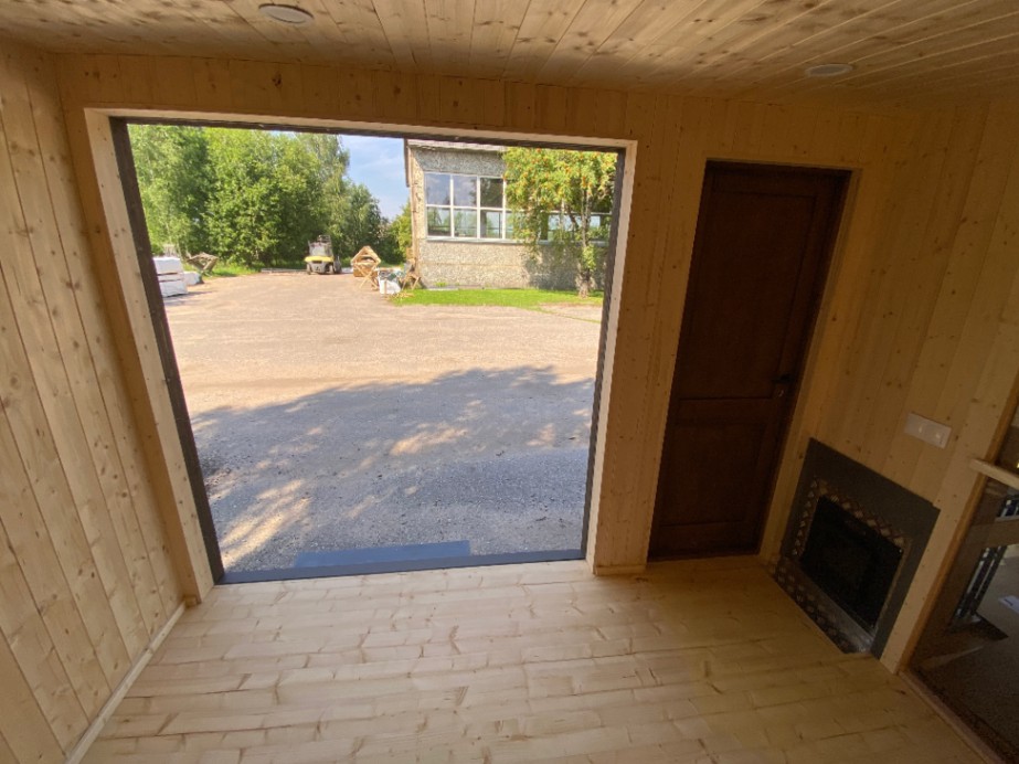 Insulated sauna house
